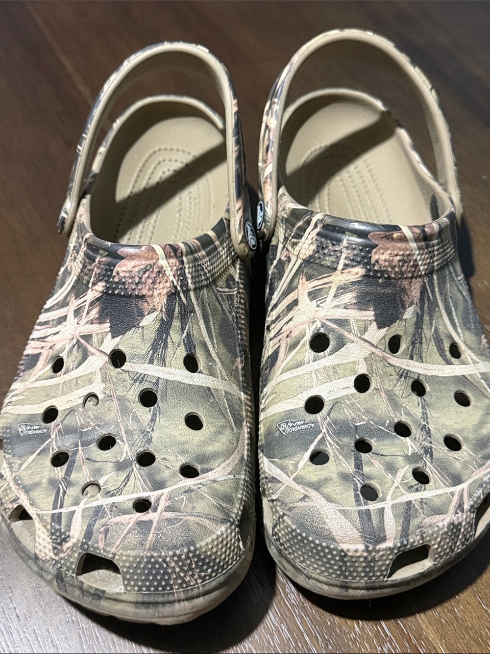CROCS 
Realtree Camo Slip-On Sandals in Green and Brown